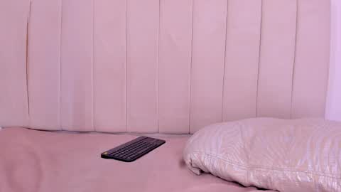 Snapshot of camila_adams chatting on 12.22.24 Cami online show from 12.22.24