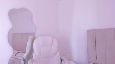 Snapshot of camila_adams chatting on 01.06.25 Cami online show from 01.06.25