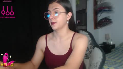 Snapshot of camila_bigcock_ts chatting on 05.08.26 camila online show from 05.08.26