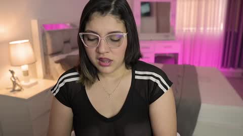 Camila buitrago online show from 12.25.24