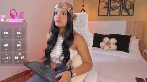 camila_bustamante_ online show from 10.01.25