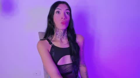 Snapshot of camila_coxx chatting on 06.06.26 s online show from 06.06.26