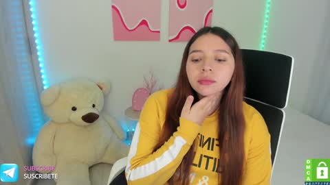 Snapshot of camila_ec2 chatting on 01.09.25 C A M I online show from 01.09.25