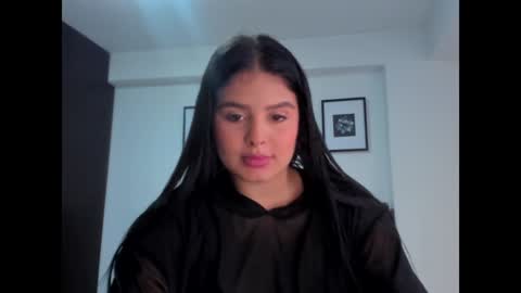 Snapshot of camilagomez_ch chatting on 01.05.25 camilagomez_ch online show from 01.05.25