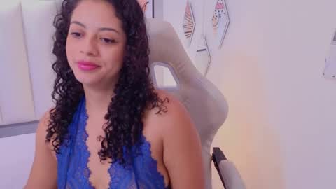 Snapshot of camilalevy chatting on 06.01.26 Camila online show from 06.01.26