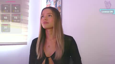 Camila Monroee  online show from 10.15.25