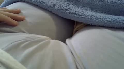 flash 50 tokens BIG CLIT  tits pussy. masturbation big clit 150 tokens fingers inside pussy 1000 tk  pump big clit 300 tk online show from 04.16.26