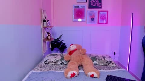 Camila  online show from 11.05.25