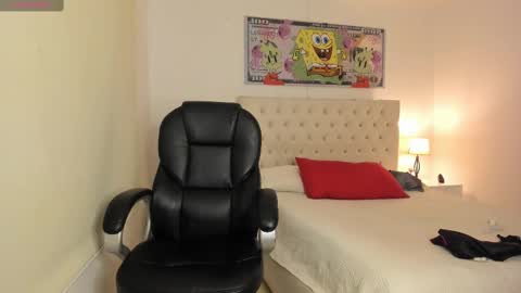   online show from 03.05.25