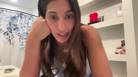 Snapshot of camiliakxoxo chatting on 12.14.24 camiliakxoxo online show from 12.14.24