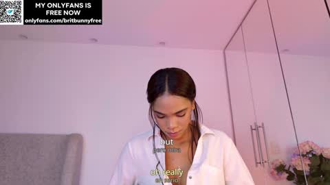 Snapshot of camilitasu chatting on 09.22.25 Brit online show from 09.22.25