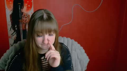 Snapshot of camilla_body chatting on 04.10.26 Camilla online show from 04.10.26