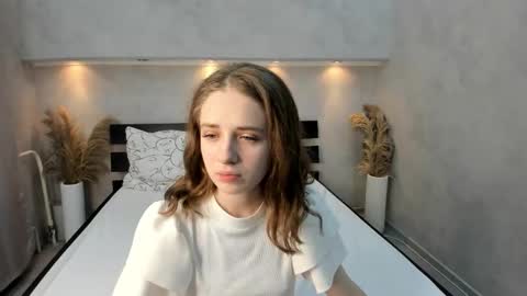 Snapshot of camilla_kelly chatting on 10.23.25 Camilla online show from 10.23.25