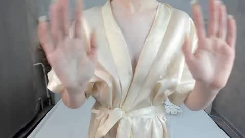 Snapshot of camilla_kelly chatting on 11.01.25 Camilla online show from 11.01.25