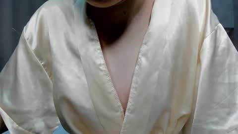 Snapshot of camilla_kelly chatting on 11.28.25 Camilla online show from 11.28.25