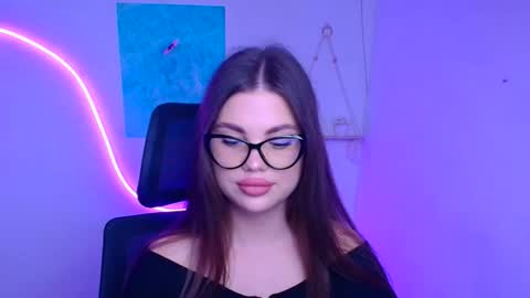 Snapshot of camilla_xo_ chatting on 11.26.25 Camilla online show from 11.26.25