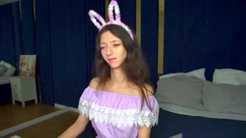 Snapshot of camillewhite chatting on 04.10.26 camillewhite online show from 04.10.26