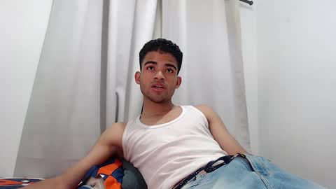 Snapshot of camillo_beischel_ chatting on 09.19.25 camillo_beischel_ online show from 09.19.25