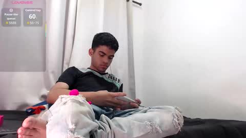 Snapshot of camillo_beischel_ chatting on 10.02.25 camillo_beischel_ online show from 10.02.25