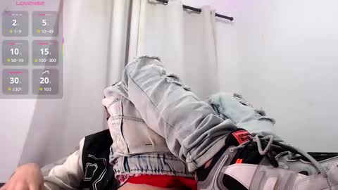 Snapshot of camillo_beischel_ chatting on 10.05.25 camillo_beischel_ online show from 10.05.25