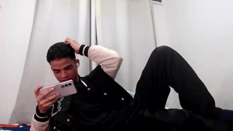 Snapshot of camillo_beischel_ chatting on 11.05.25 camillo_beischel_ online show from 11.05.25