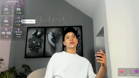 Camillo Virgil online show from 10.18.25