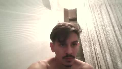 Snapshot of camilo0820 chatting on 10.26.25 camilo0820 online show from 10.26.25