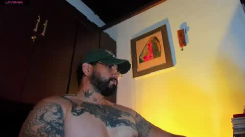 Snapshot of camilomayer chatting on 05.04.26 Camilo online show from 05.04.26