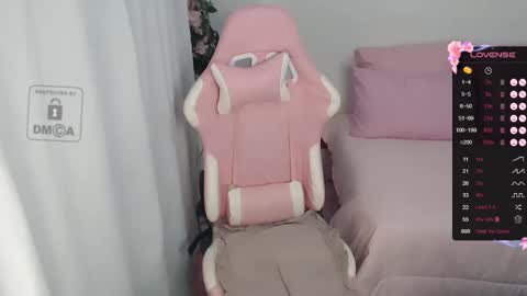  Nicole   online show from 12.03.24