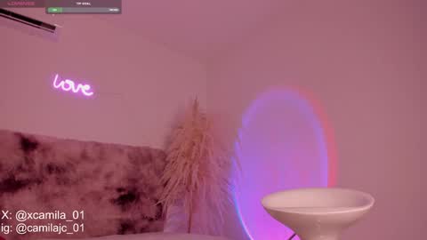 Laura Camila online show from 12.21.24