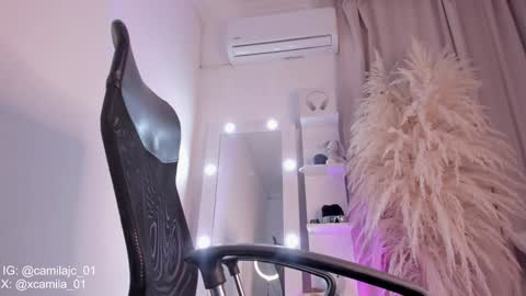 Laura Camila online show from 02.09.25