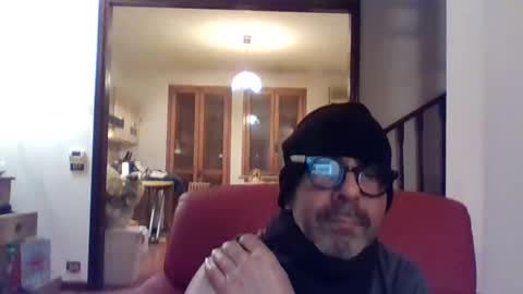 Snapshot of camomilla72 chatting on 03.11.25 Cristian online show from 03.11.25