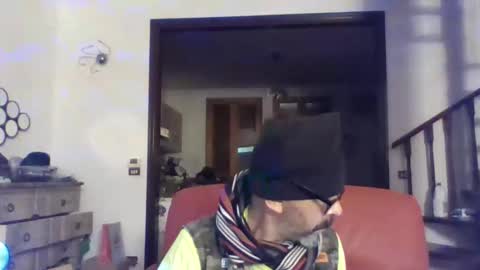 Snapshot of camomilla72 chatting on 09.27.25 Cristian online show from 09.27.25