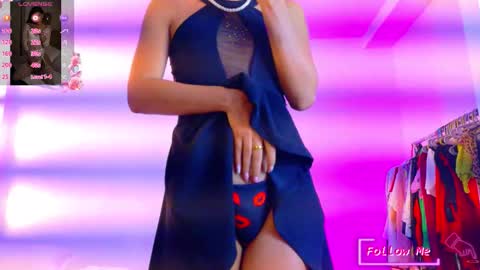 Snapshot of campbeldginger chatting on 11.28.25 Call me GIN online show from 11.28.25