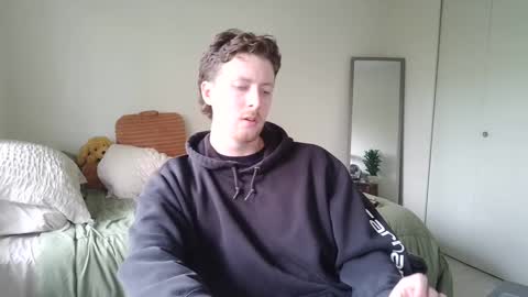 Snapshot of canadianstud18 chatting on 01.09.25 Devon online show from 01.09.25