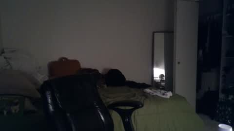 Snapshot of canadianstud18 chatting on 01.17.25 Devon online show from 01.17.25