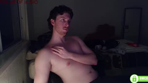 Snapshot of canadianstud18 chatting on 02.18.25 Devon online show from 02.18.25