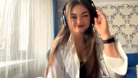 Kate online show from 10.30.25