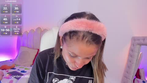 Snapshot of candase_ chatting on 01.11.25 Candase online show from 01.11.25