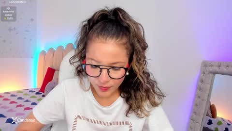 Snapshot of candase_ chatting on 01.20.25 Candase online show from 01.20.25