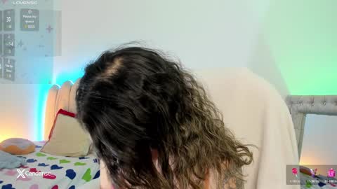 Snapshot of candase_ chatting on 01.23.25 Candase online show from 01.23.25