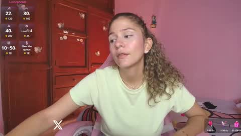 Snapshot of candase_ chatting on 09.12.25 Candase online show from 09.12.25