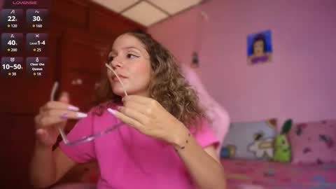 Snapshot of candase_ chatting on 10.09.25 Candase online show from 10.09.25