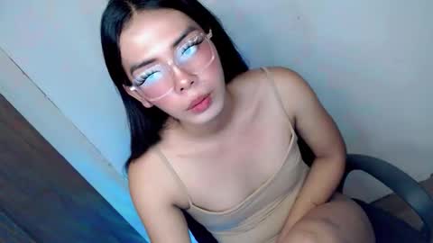 Snapshot of candi_blows chatting on 10.16.25 Candi online show from 10.16.25