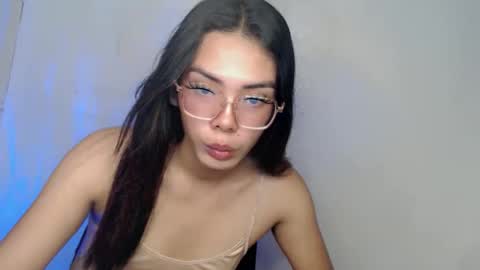 Snapshot of candi_blows chatting on 10.27.25 Candi online show from 10.27.25