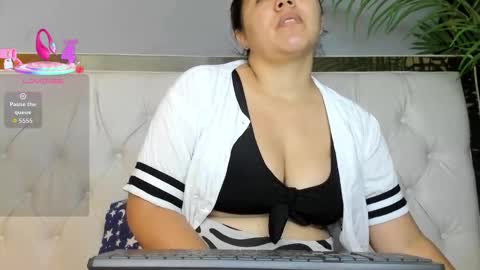 Snapshot of candiapole chatting on 10.25.25 Candy  online show from 10.25.25