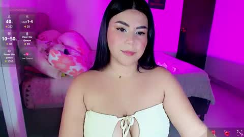 Snapshot of candy__hot___ chatting on 07.18.26 celeste villa online show from 07.18.26