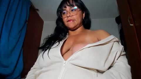 Candy  Brown online show from 03.04.26