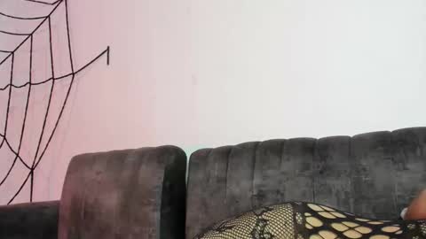 Snapshot of candy_cumy1 chatting on 10.31.25 Dayan Camila online show from 10.31.25