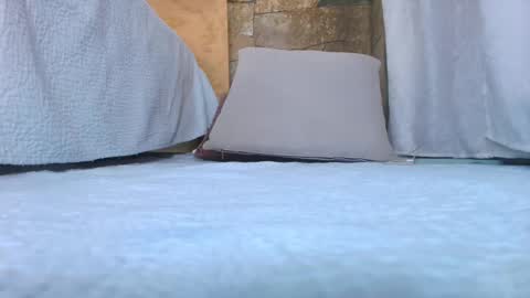 Jolie online show from 10.22.25